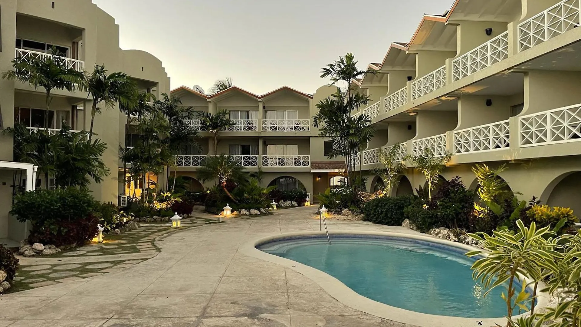 Hotel Leroy Christ Church Barbados