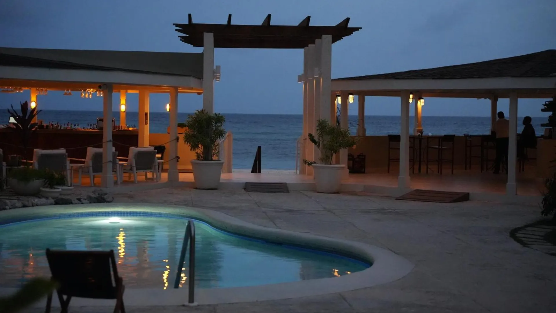 Hotel Leroy Christ Church Barbados