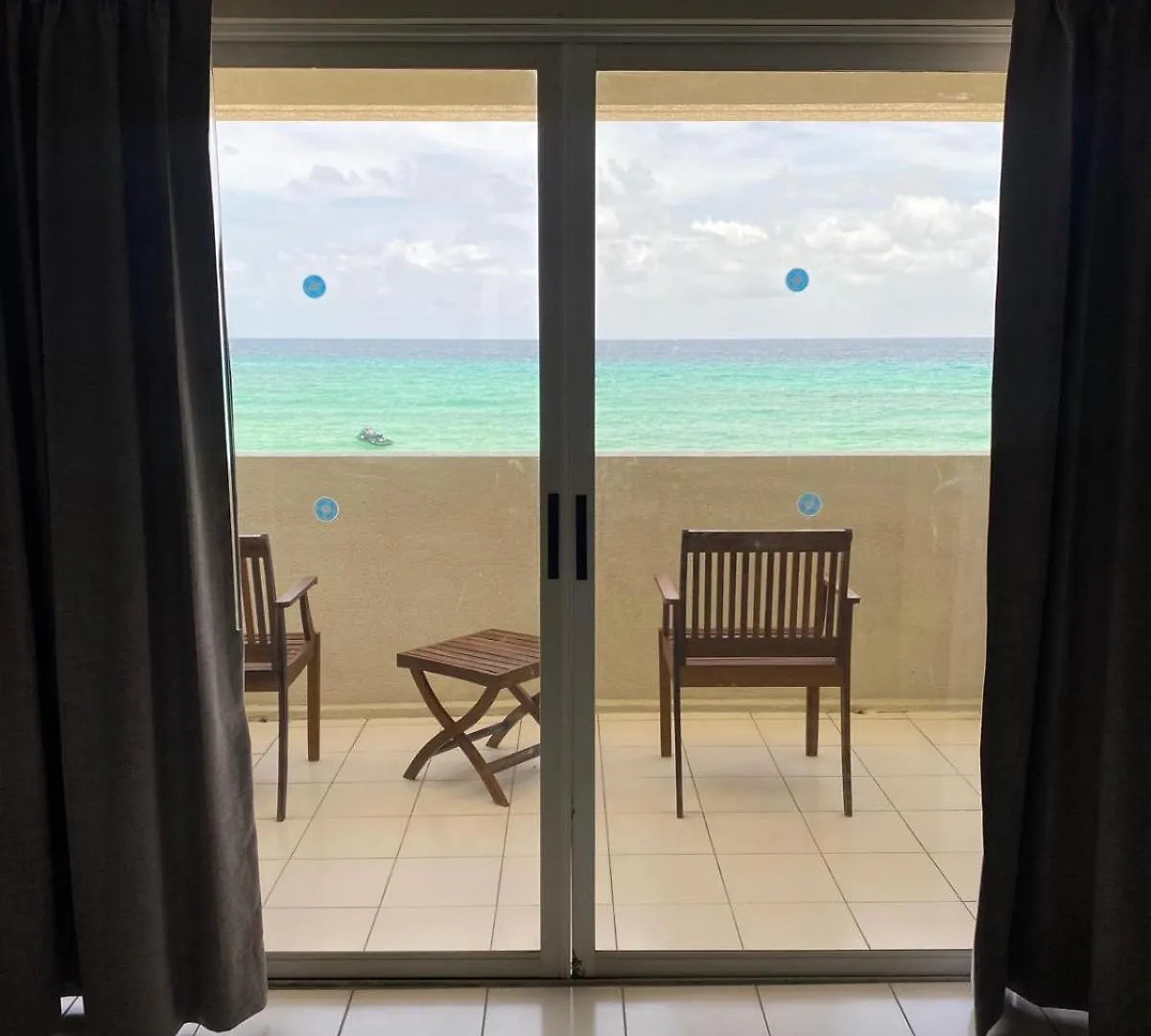 Hotel Leroy Christ Church Barbados