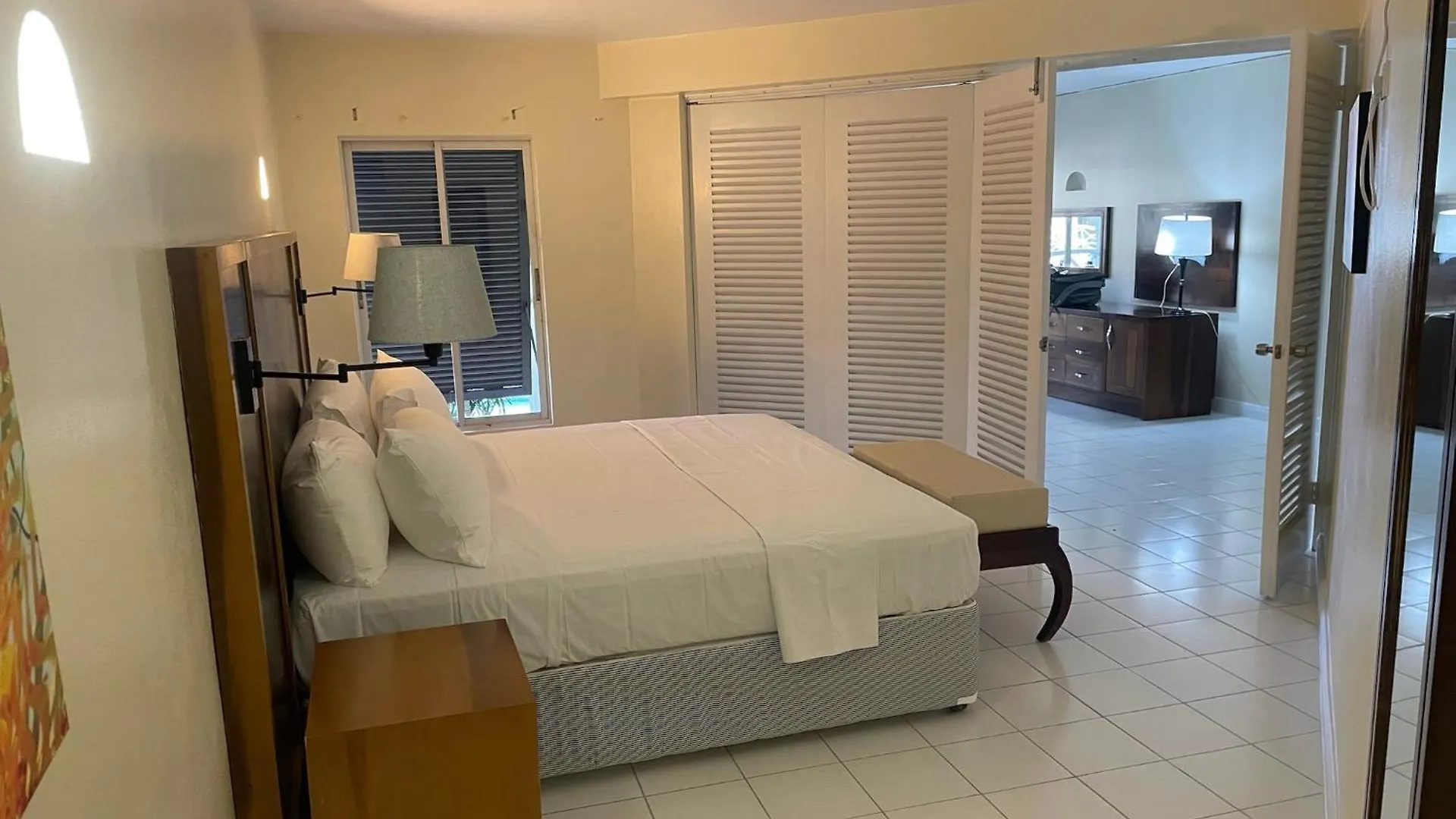 Hotel Leroy كرايست تشيرش