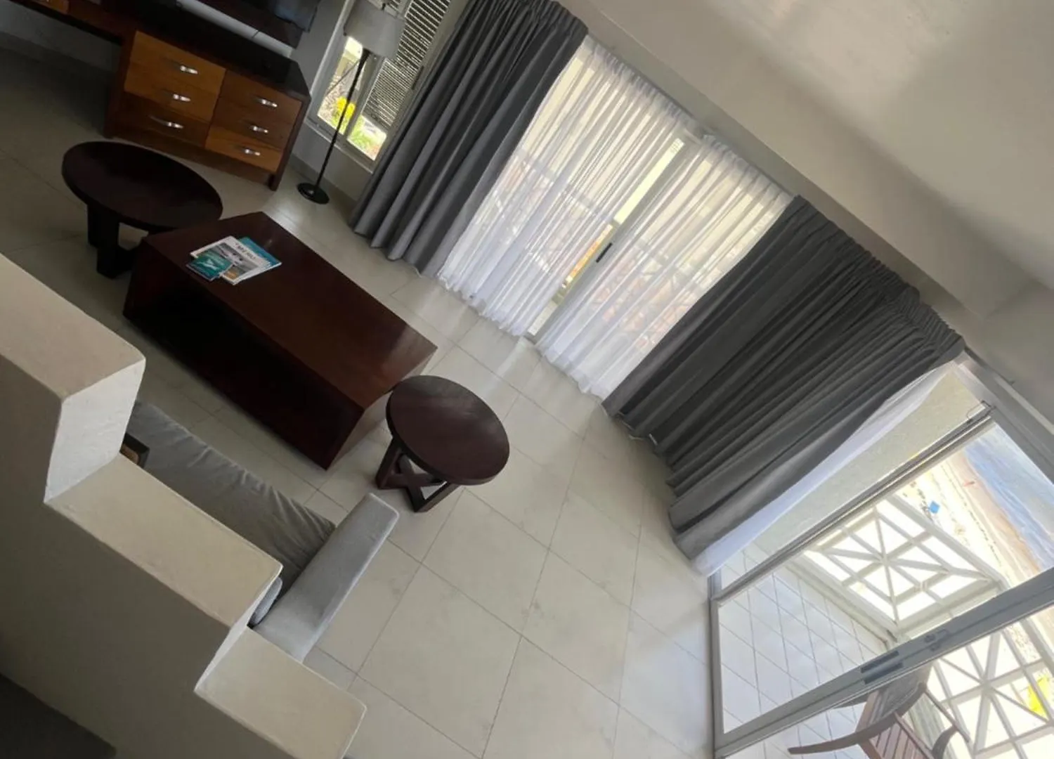 Hotel Leroy كرايست تشيرش