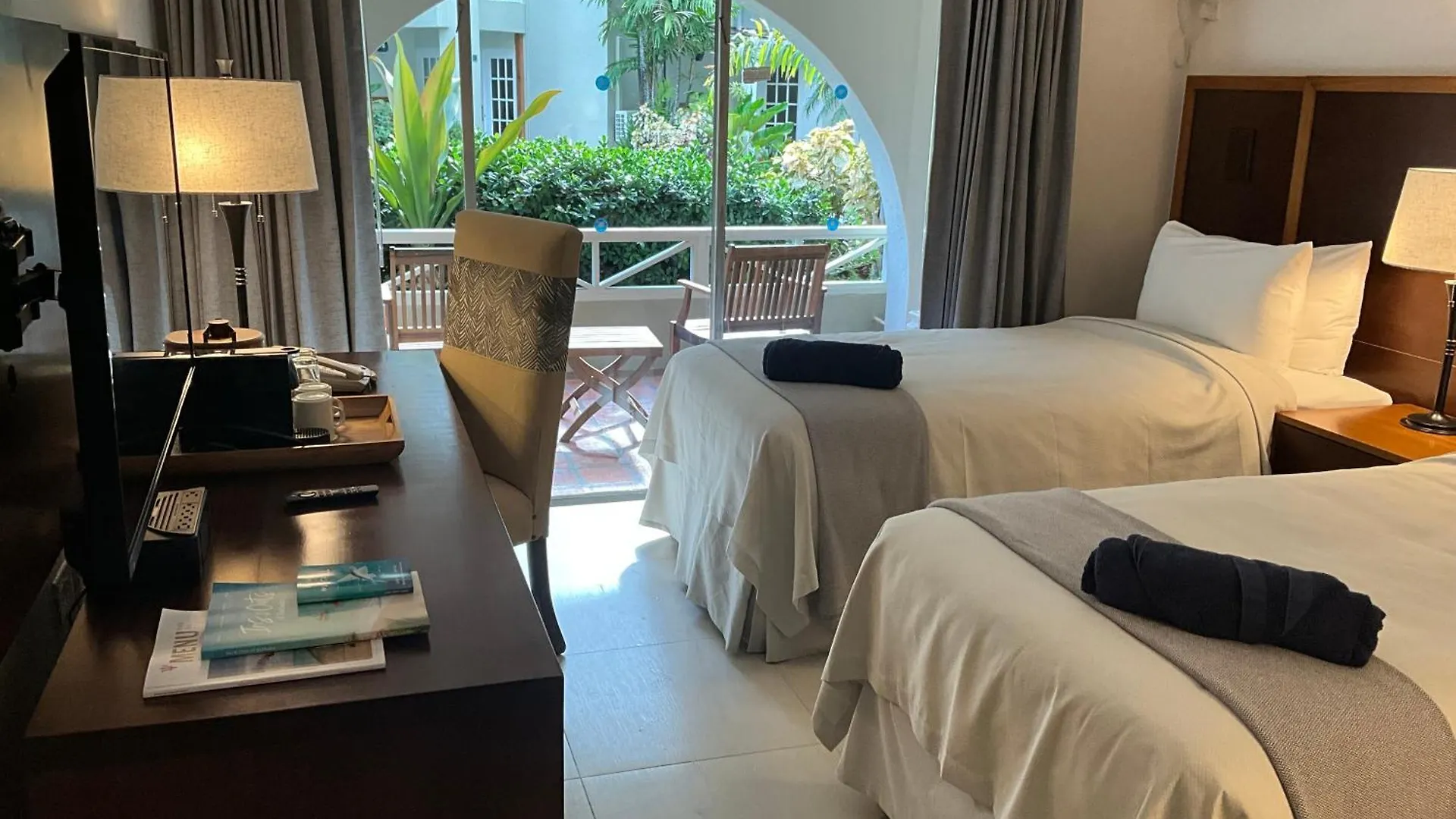 Hotel Leroy كرايست تشيرش بربادوس